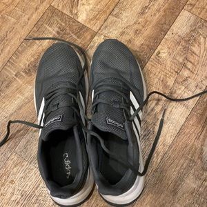 Adidas shoes size 9 Men’s.. used condition.
